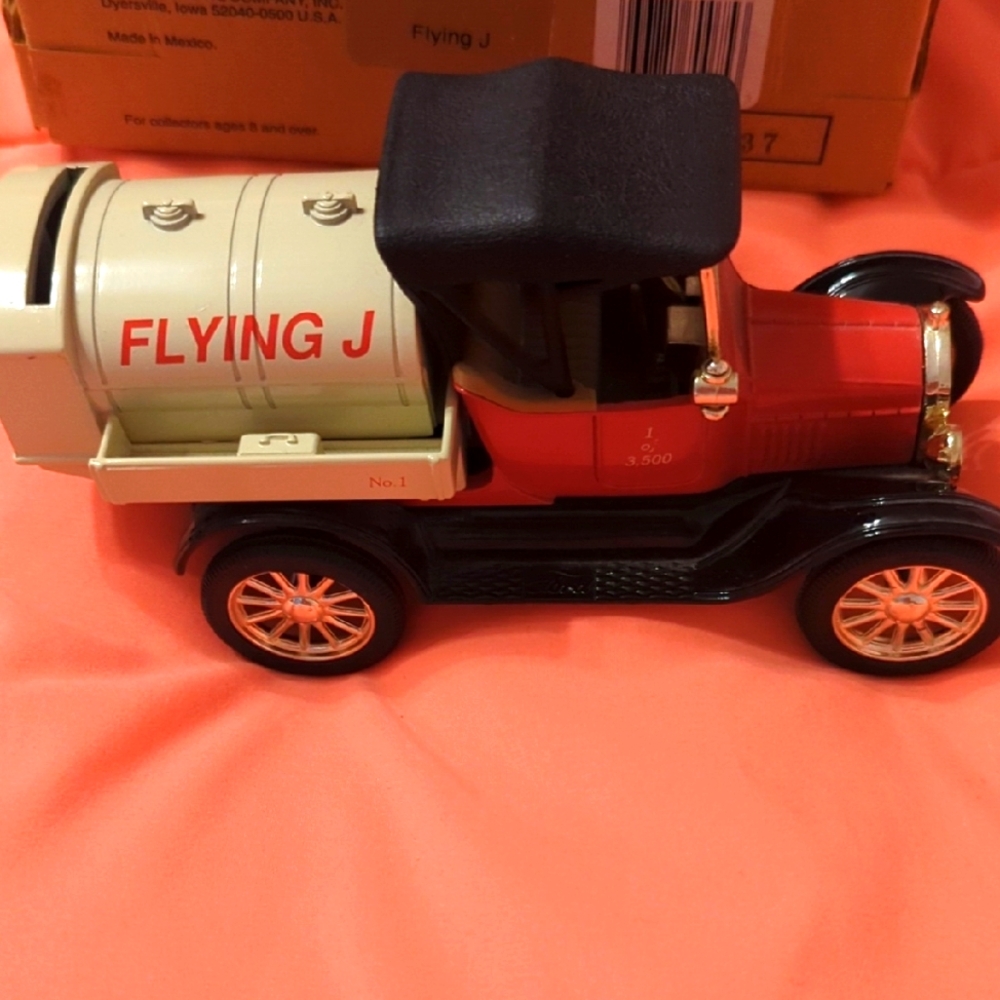 Red and Black Vintage Model Truck Toy Bank New SALE
